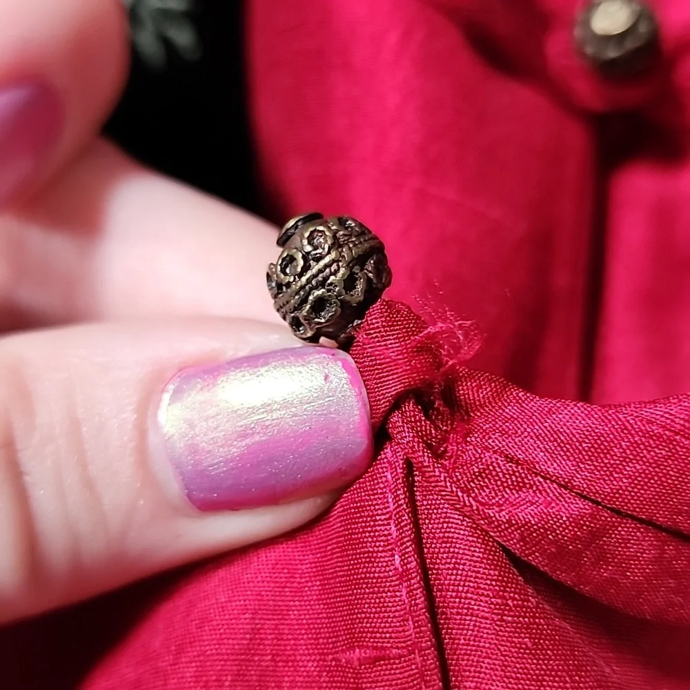 Ann Taylor Back Red Velvet Asian Floral Vest - Picture 6 of 11
